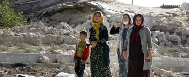 تحریم‌های امریکا مانع کمک‌های مالی به قربانیان زلزله‌ در ایران