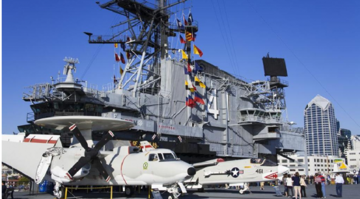 ناو هواپیمابر USS Midway